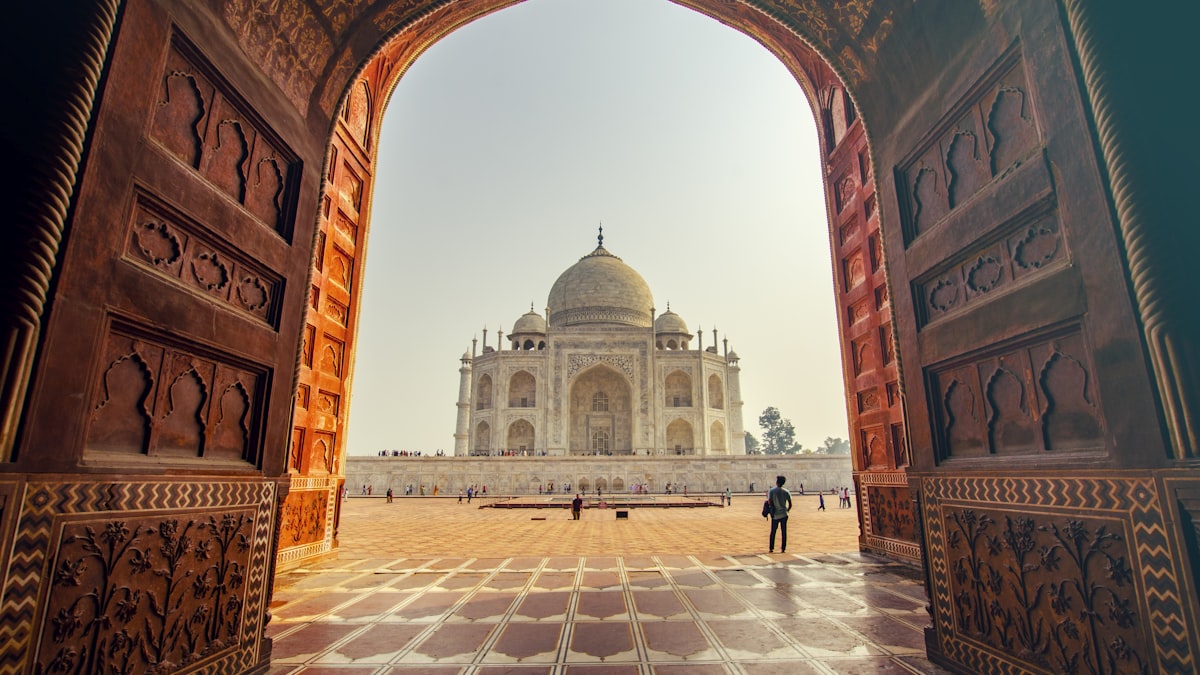 अनंत अंबानी ने तिरुपति बालाजी में चढ़ाया बाल, वायरल हुई तस्वीरें